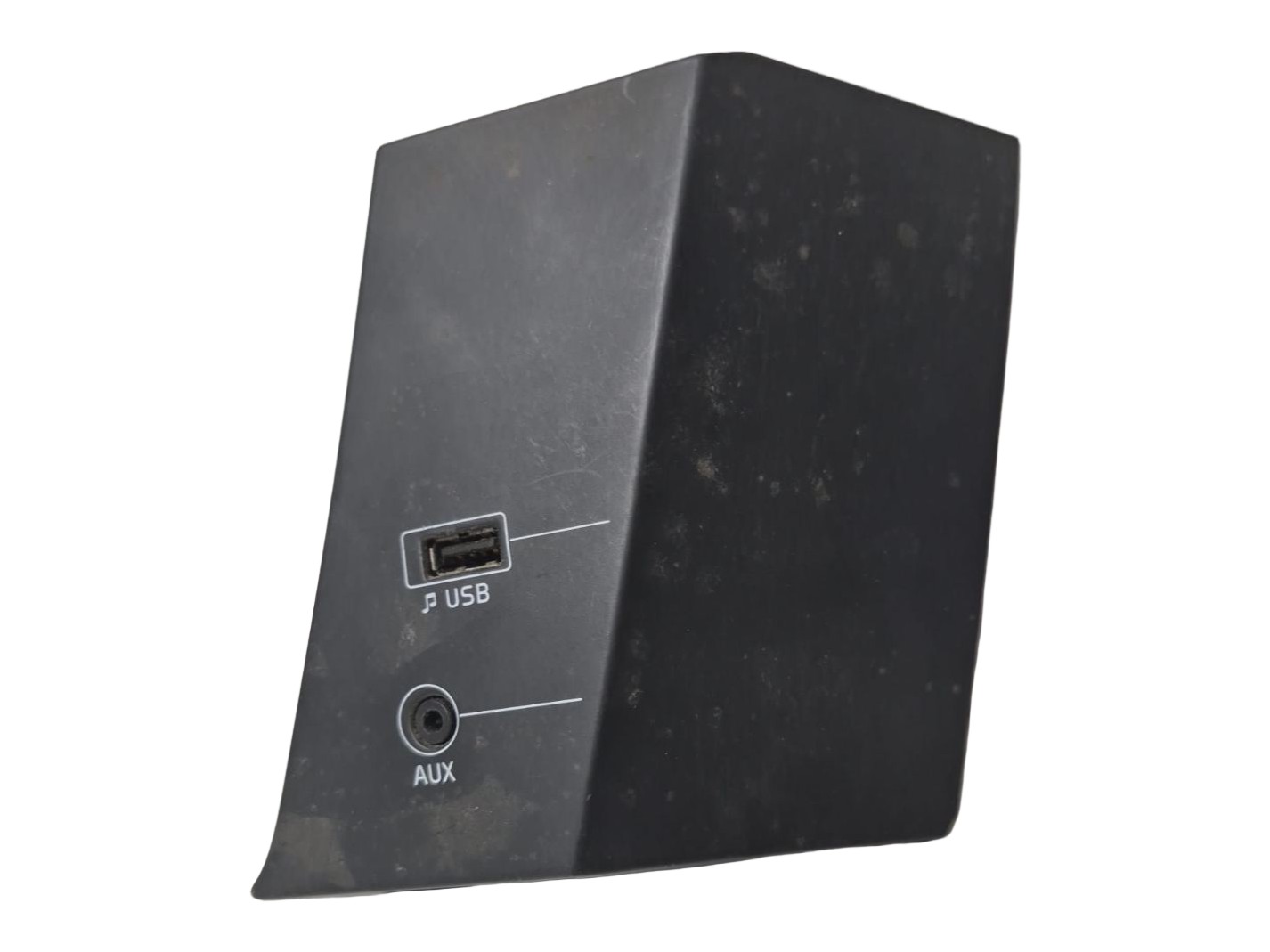 PANEL GNIAZD0  USB/AUX  VOLVO FH4