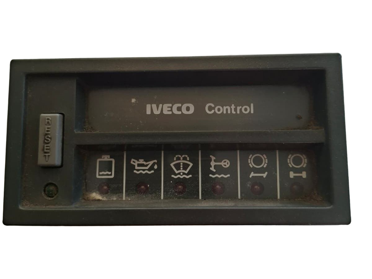 PANEL KONTROLEK IVECO EUROTECH — zdjęcie 1 z 4