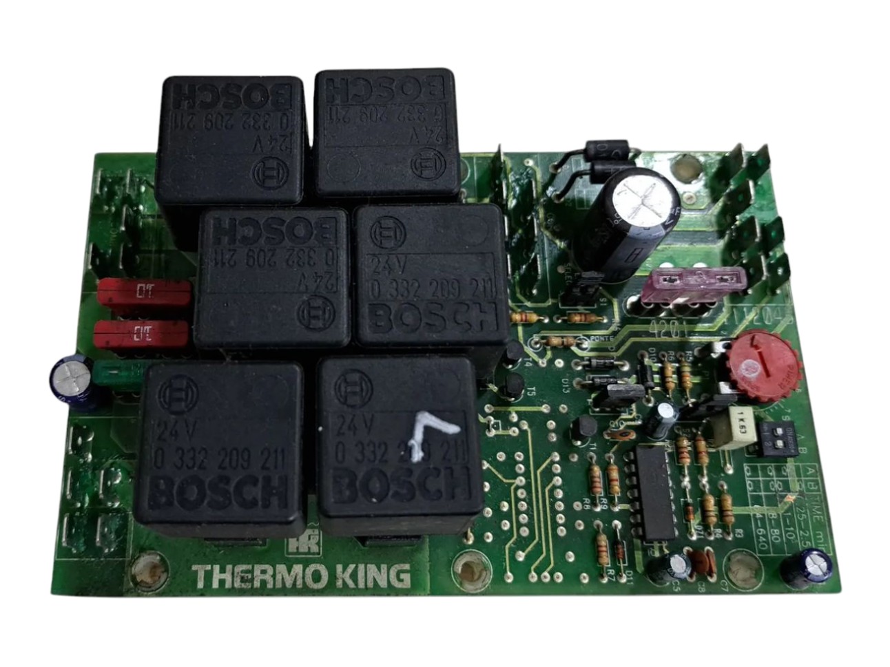 PŁYTKA PRZEKAŹNIKÓW AGREGAT THERMO KING — foto 1 de 4