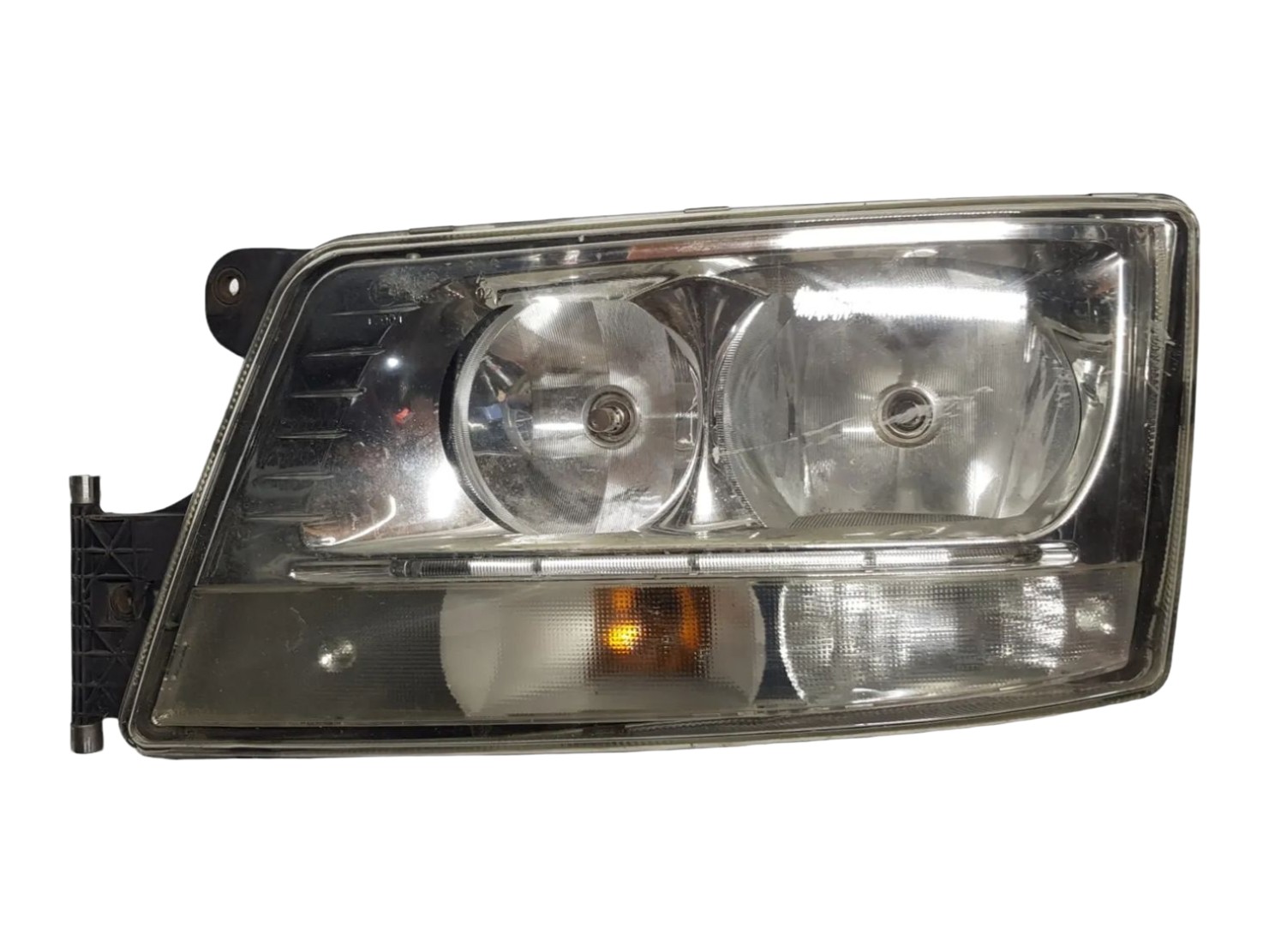 LAMPA REFLEKTOR PRZÓD LEWA PRAWA MAN TGX — foto 1 de 8